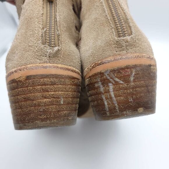 Vince Camuto Peera Cutout Suede Ankle Booties Khaki Size 7.5 - Picture 8 of 14
